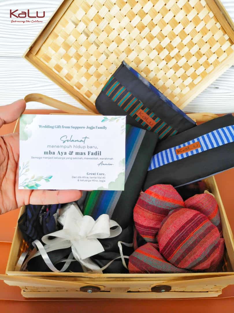 Paket Seserahan Pernikahan - 081804059024