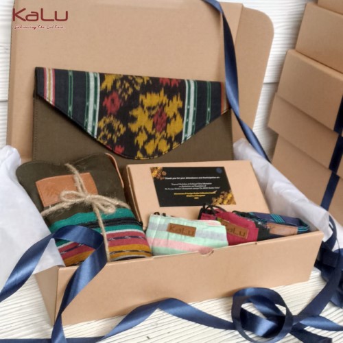 Souvenir Perusahaan - 081804059024